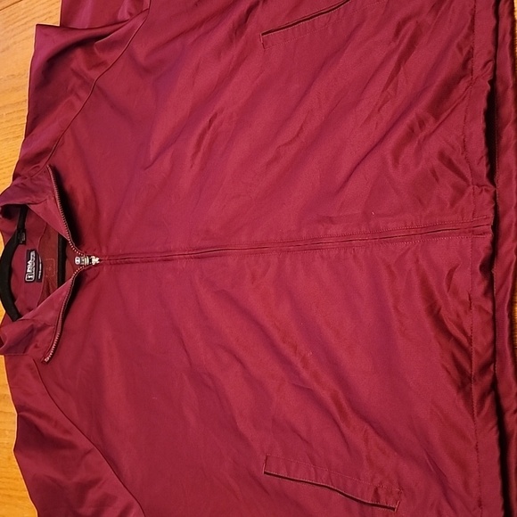 PGA Tour Red Jacket with Full-Zip and Fitted Cuffs - Picture 15 of 15